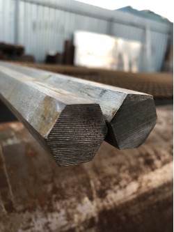 Титановый шестигранник